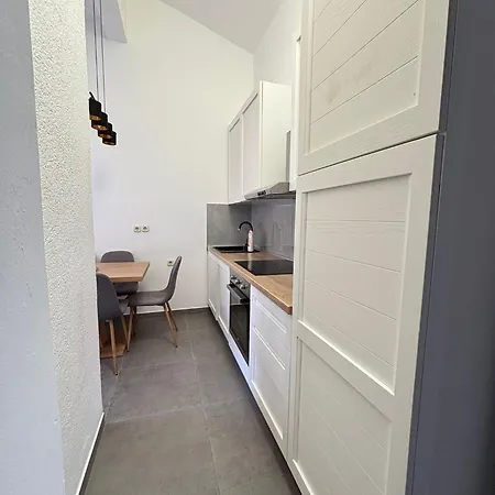 Apartman Liznjan Apartamento