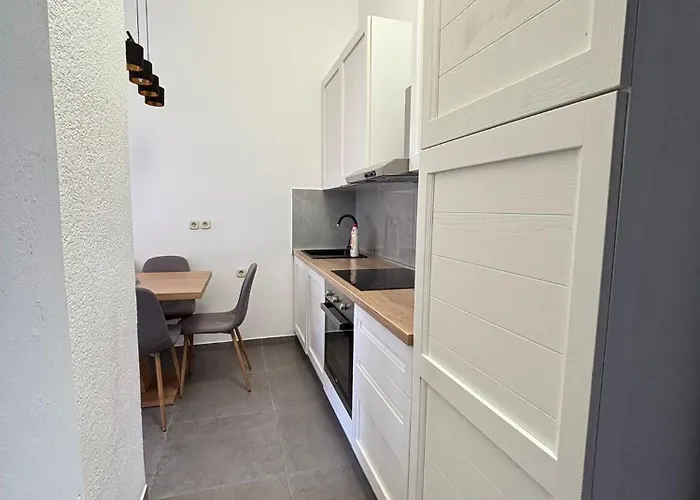 Apartman Liznjan Lägenhet